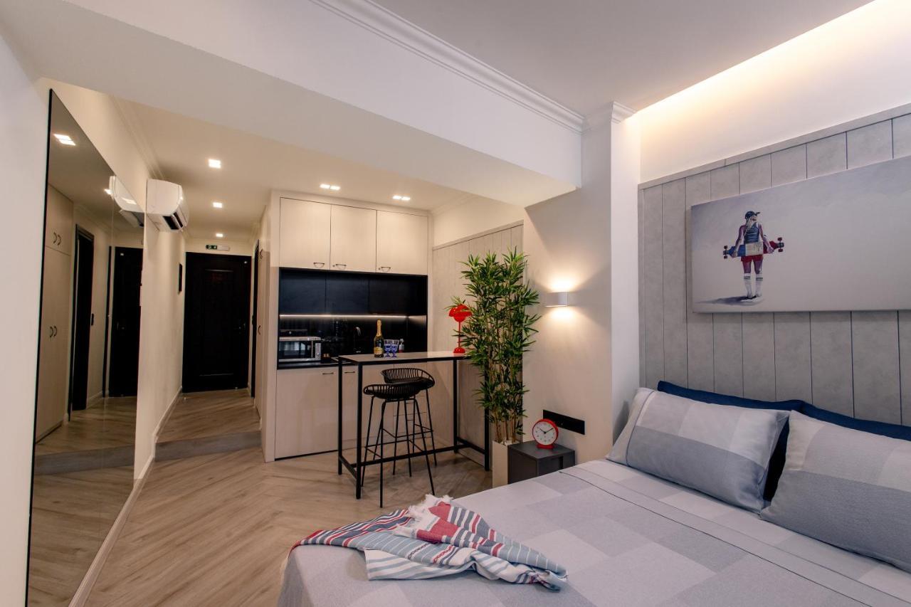 Triple A @ Trendy Psiri - Art & Nightlife Aparthotel เอเธนส์ ภายนอก รูปภาพ